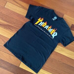 Thrasher t-shirt size Small Graphic Tee Black skater